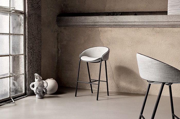 Folium bar Stool