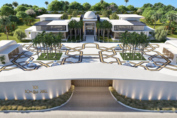 The imposing entrance distant enough from the house to allow for an uninterrupted view of the entire palace façade on entering